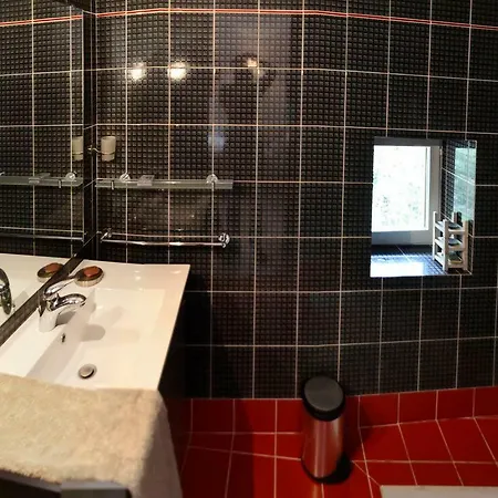 Couette Et Potiron Bed & Breakfast *